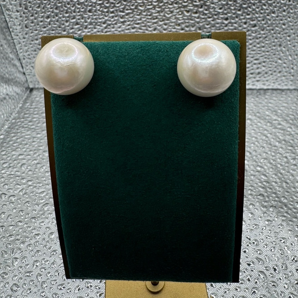 16mm Jumbo Fresh Water Pearls in 14k yellow gold
